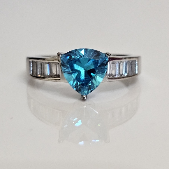 Bangkok Ratnaraj Jewelers Jewelry - Genuine 3 Carat Swiss Blue Topaz & White Zircon Ring Sterling Silver Size 8!
